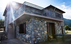 Bezeniko Amazing Arcadian Property!
